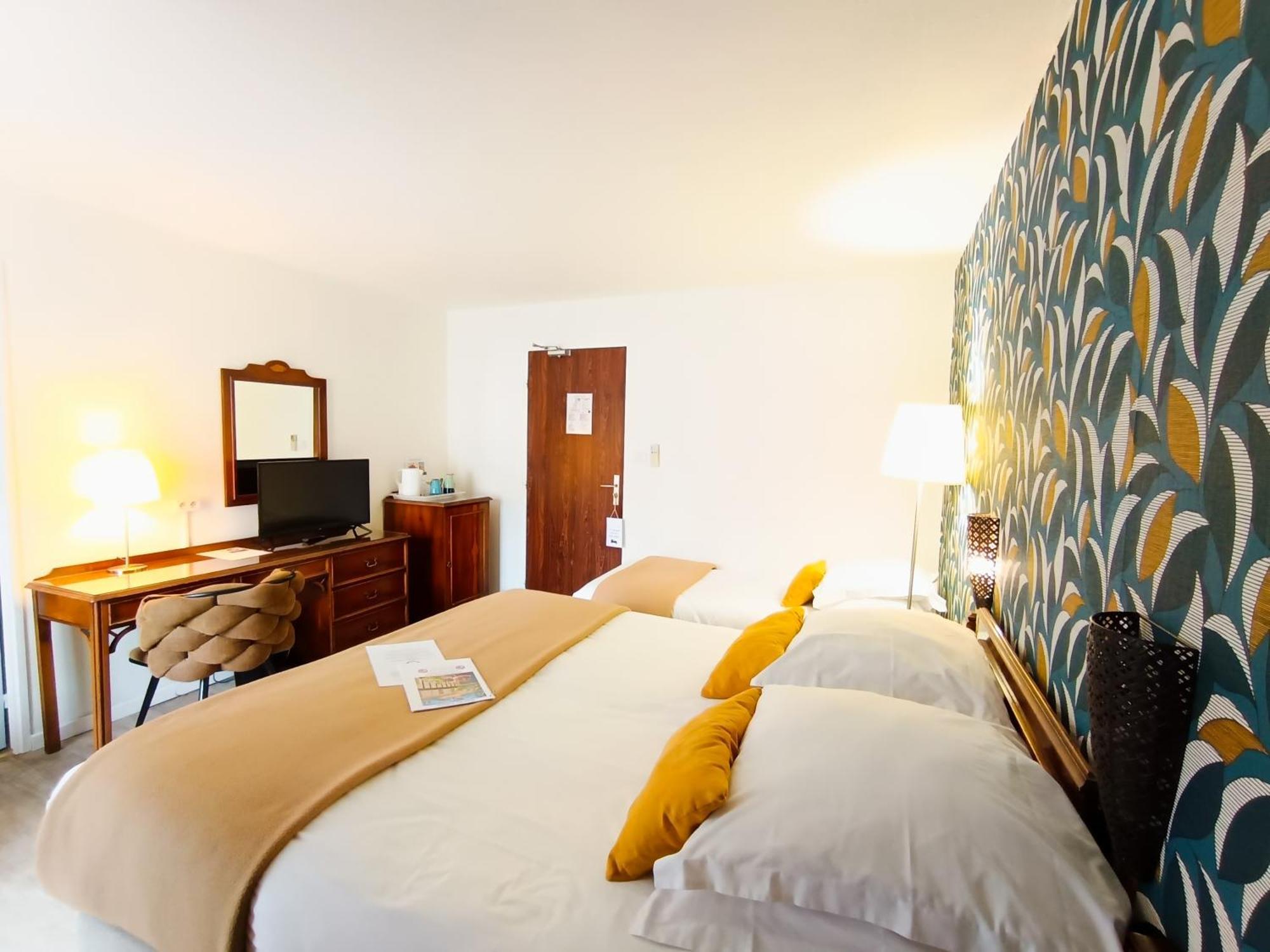 Hotel Des Tuileries Nîmes Eksteriør bilde