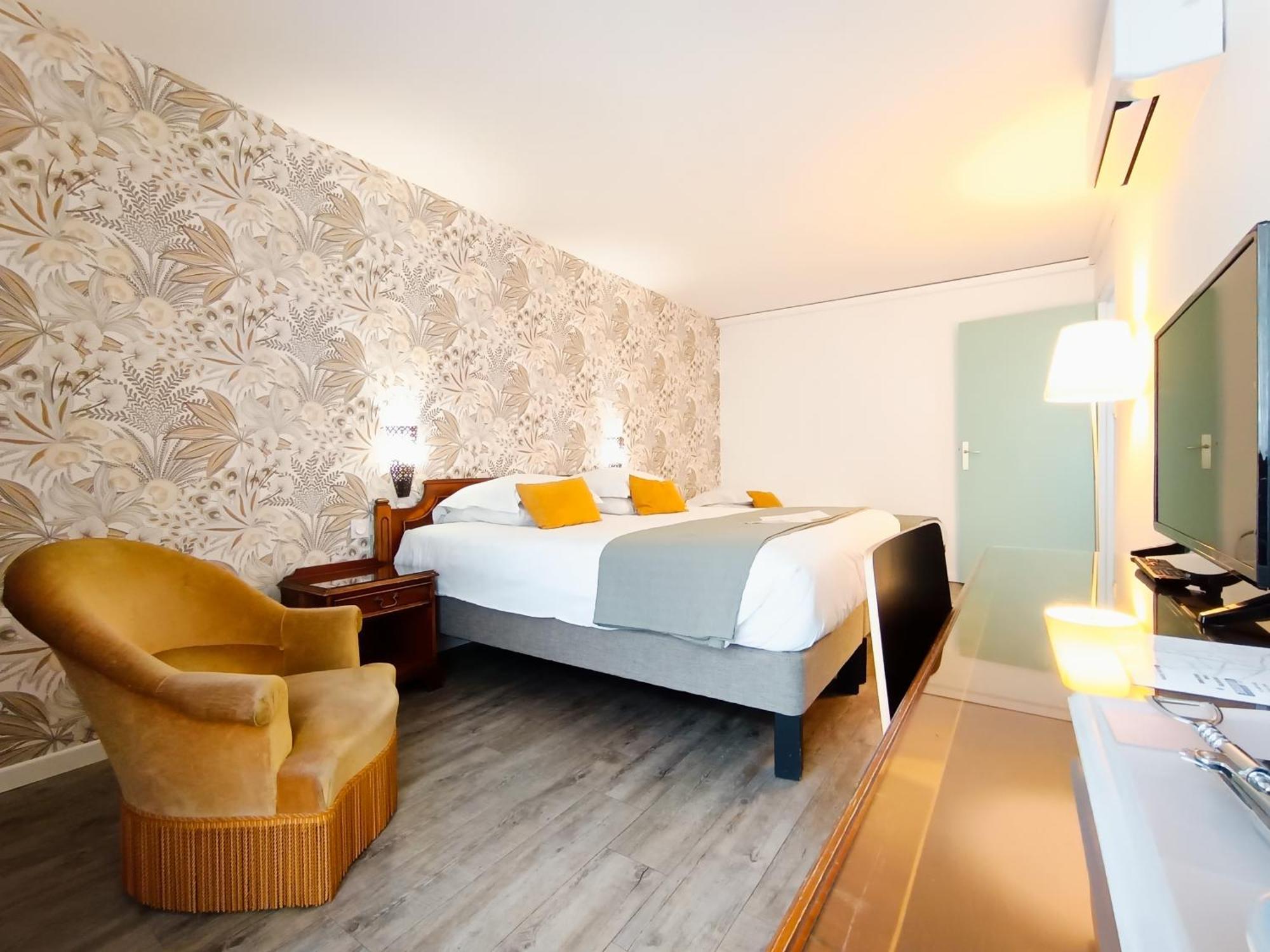 Hotel Des Tuileries Nîmes Eksteriør bilde
