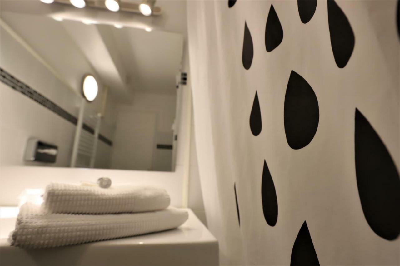 Hotel Des Tuileries Nîmes Eksteriør bilde