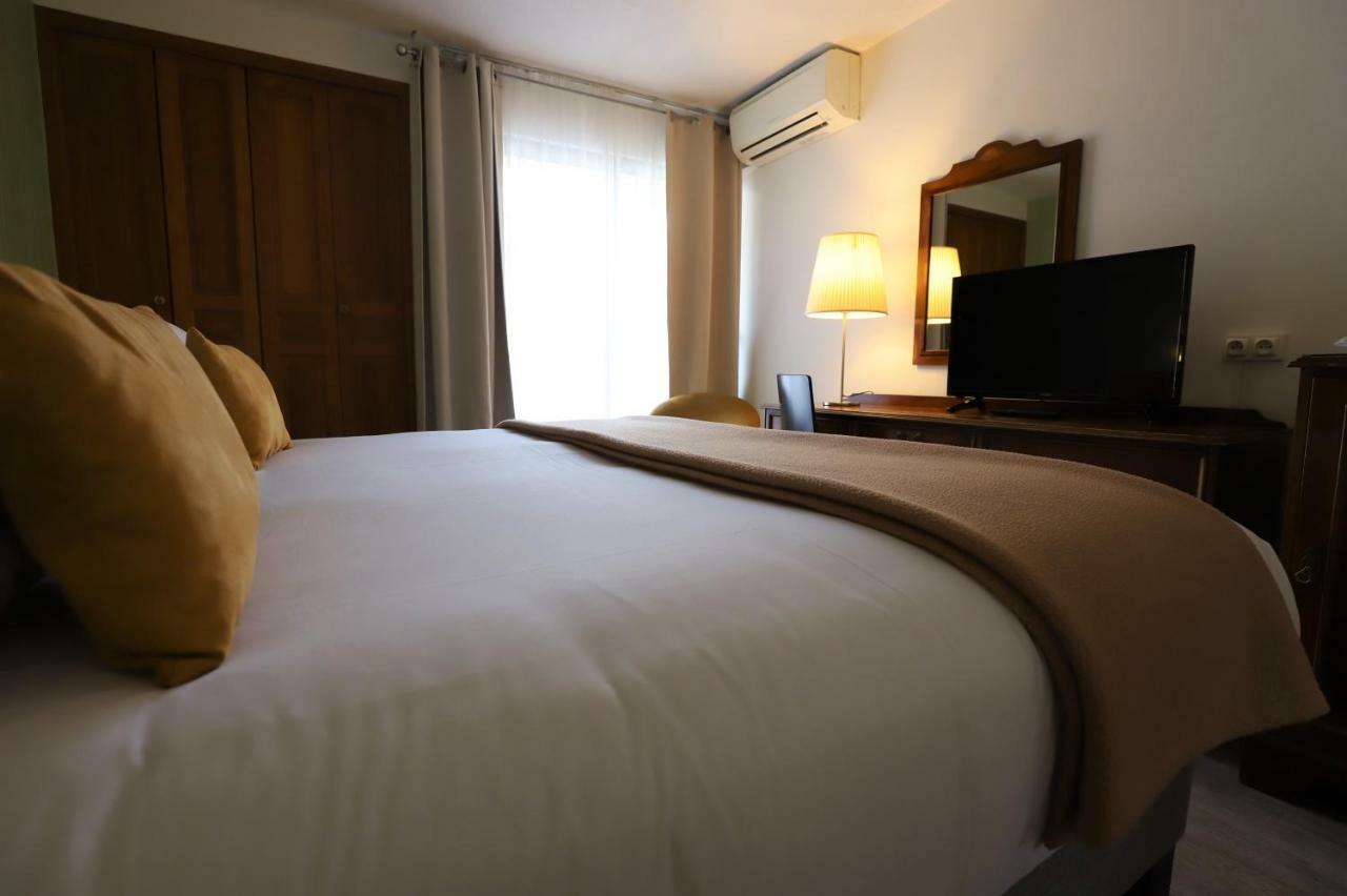Hotel Des Tuileries Nîmes Eksteriør bilde